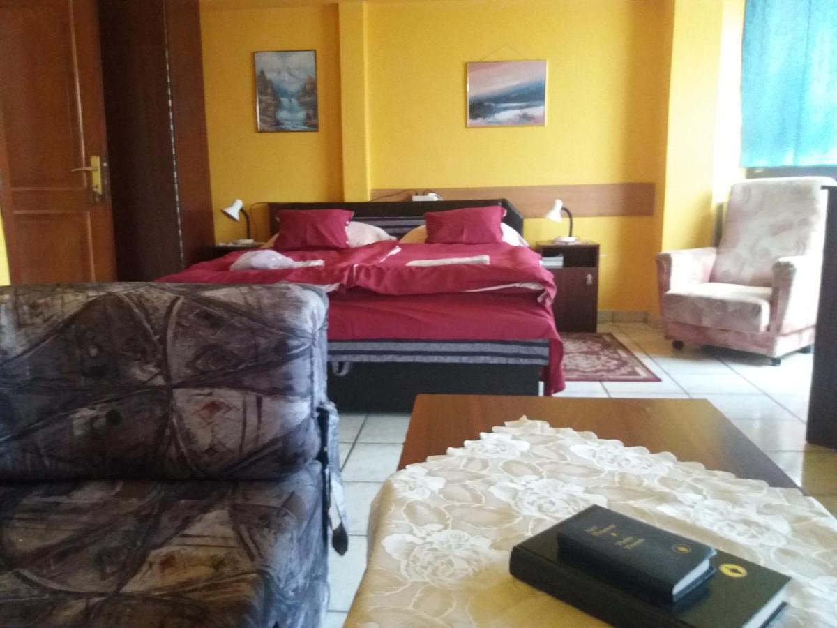 Lillafuered Kapuja Hotel ミシュコルツ エクステリア 写真