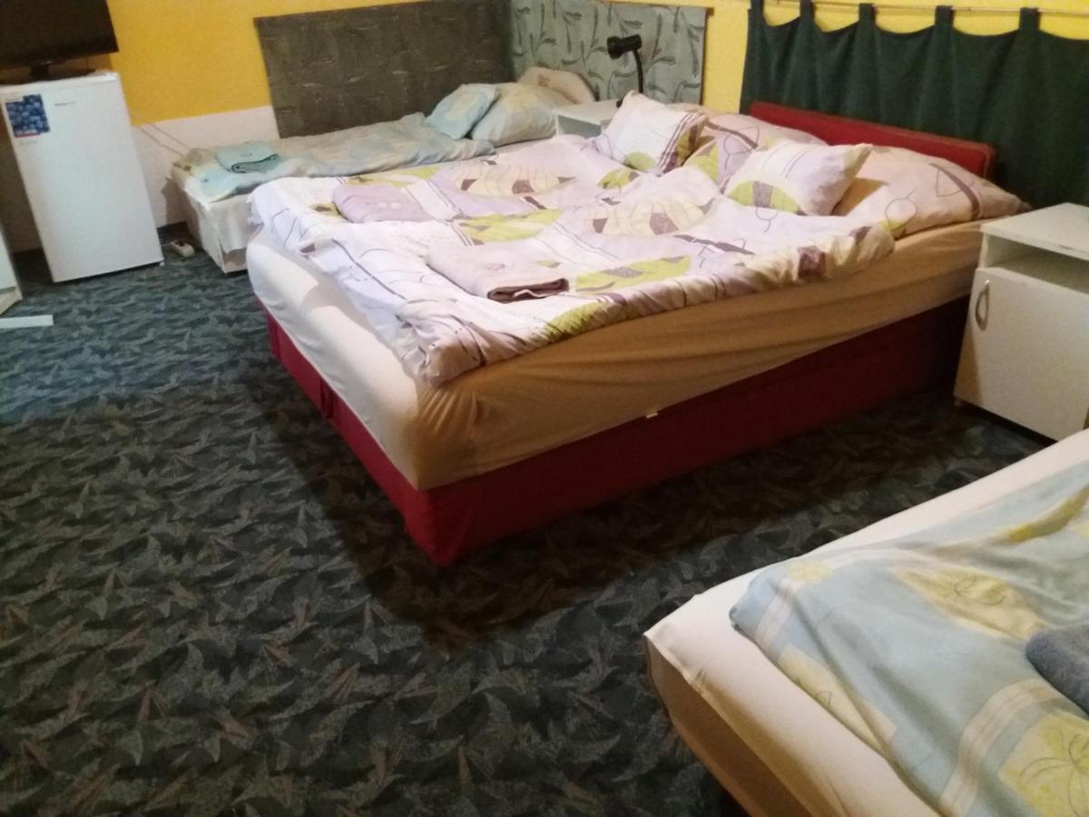 Lillafuered Kapuja Hotel ミシュコルツ エクステリア 写真